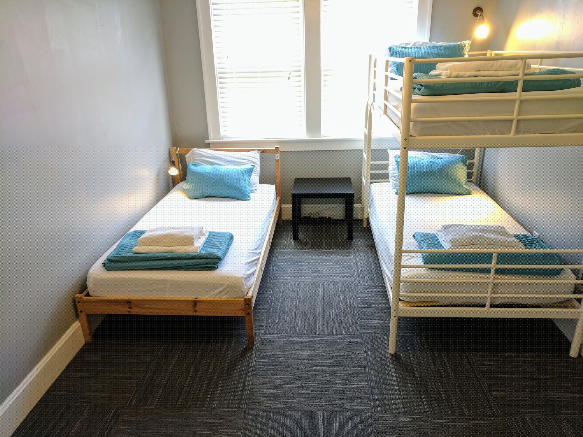 سكن مشترك مختلط بثلاثة أسرّة، The Wayfaring Buckeye Hostel 3/4