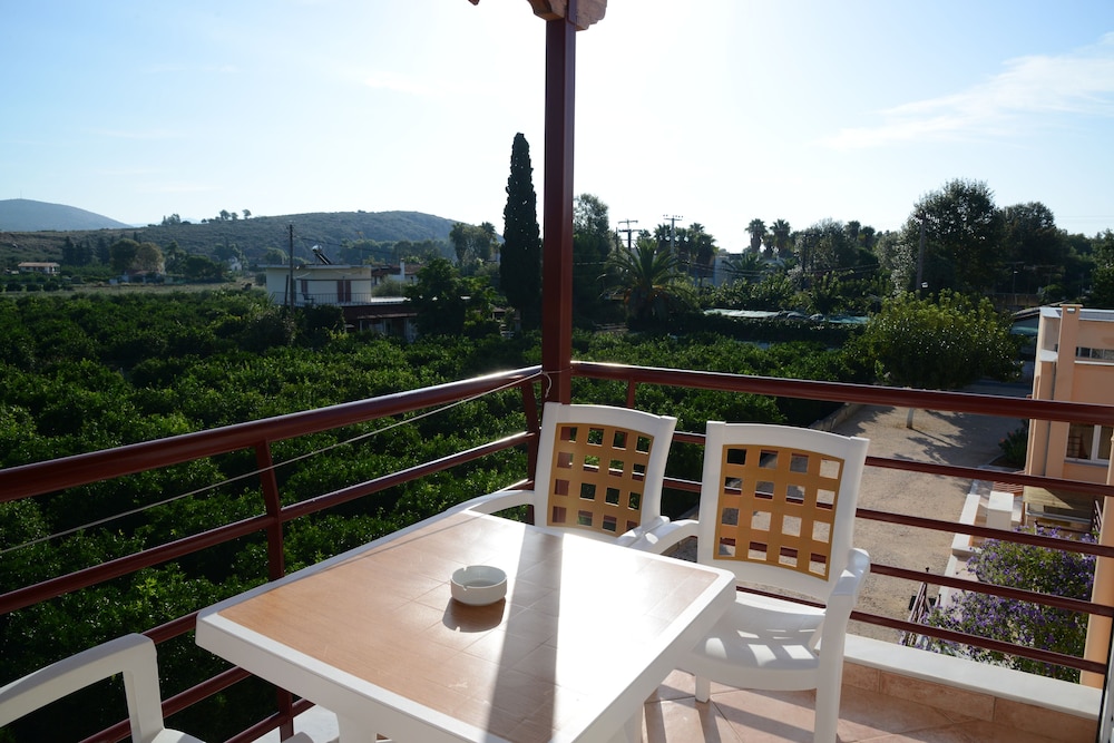 Marias Filoxenia Suites 33/50