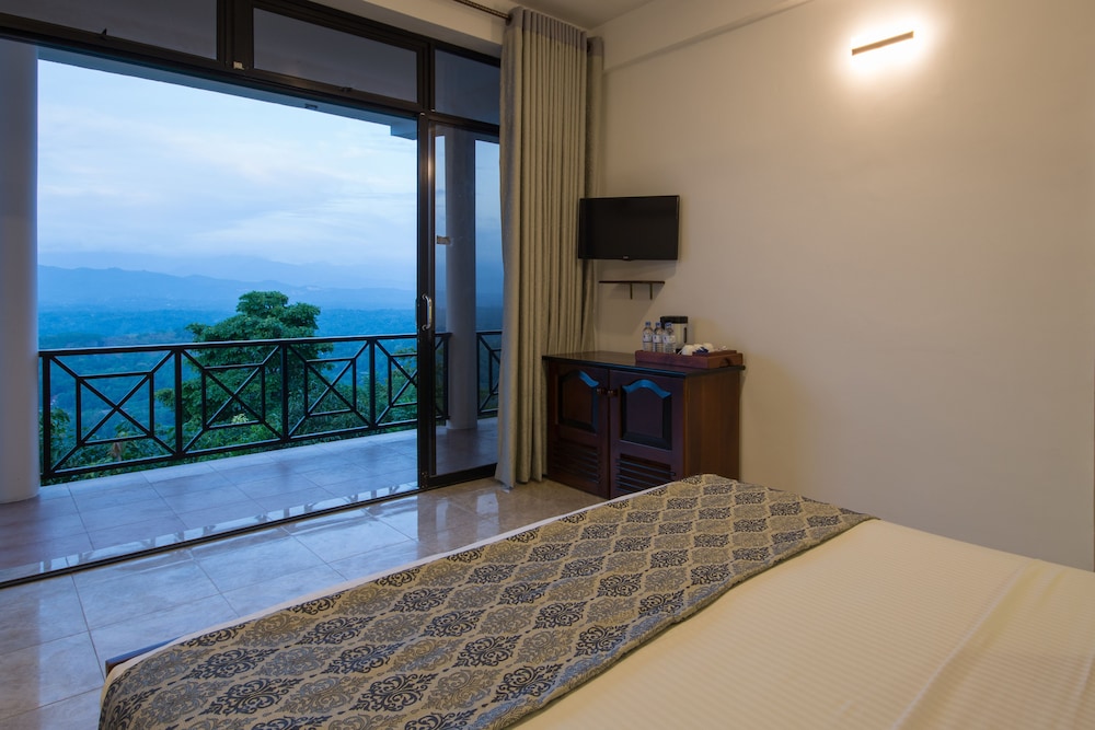 Ceyloni Panorama Resort 23/59