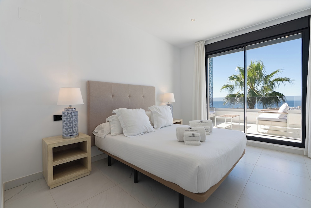 Semi Room, 2 Bedrooms, Junior, Penthouse, Double and Twin Beds, Terrace، ESTEPONA HOLIDAY HILLS 3/10
