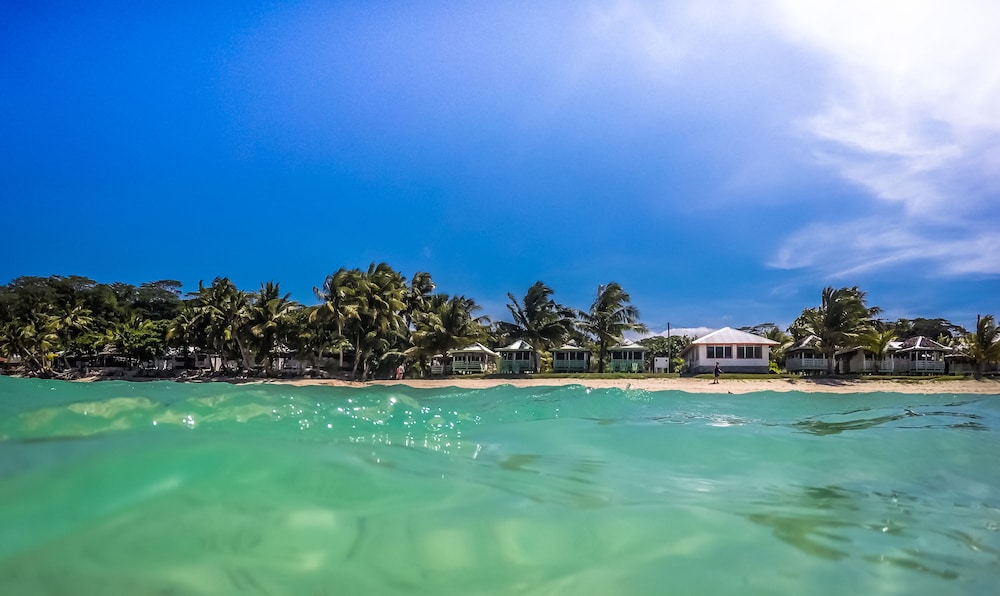 Tailua Beach Fale 25/29