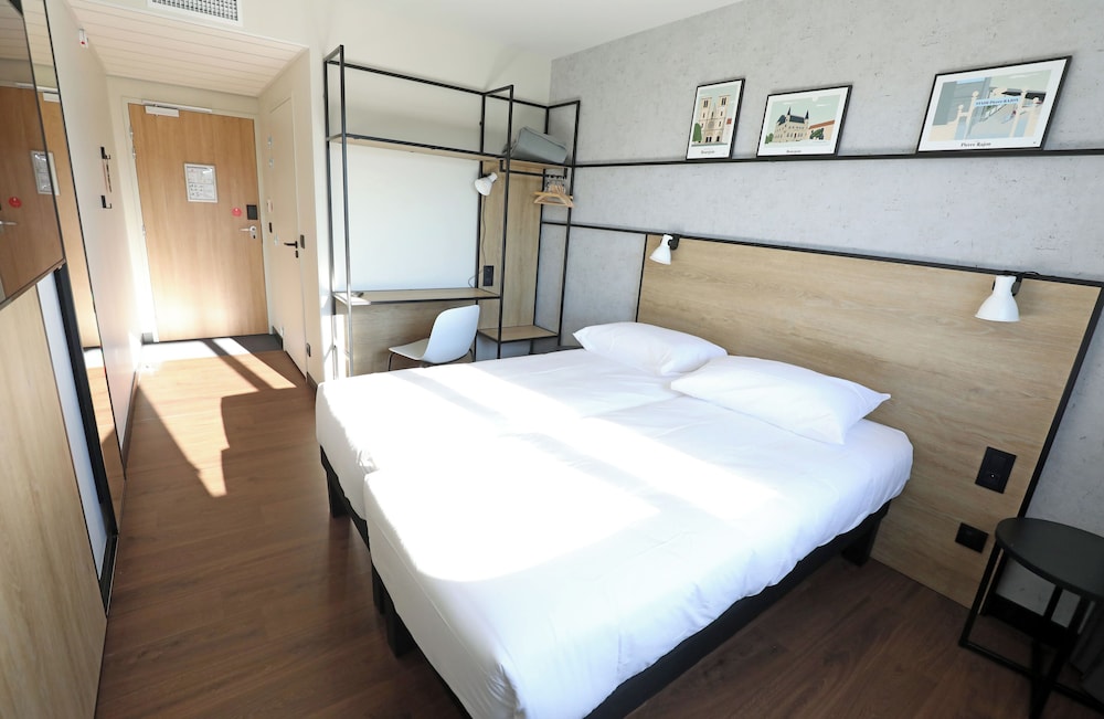 Ibis Bourgoin Jallieu Medipole 14/48