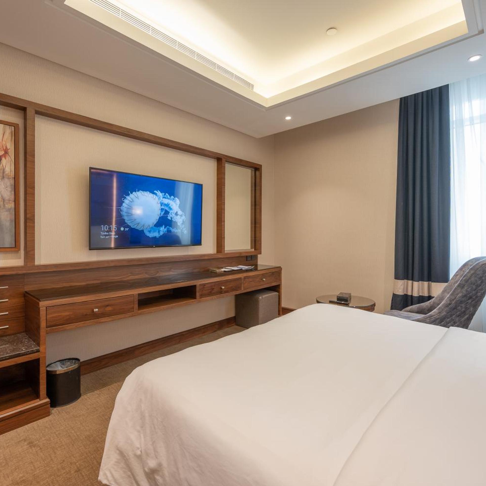 فندق ويك اند صاري(Weekend Hotel Sari) 23/80