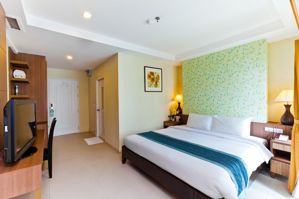 Sunday Platinum Suites 20/50