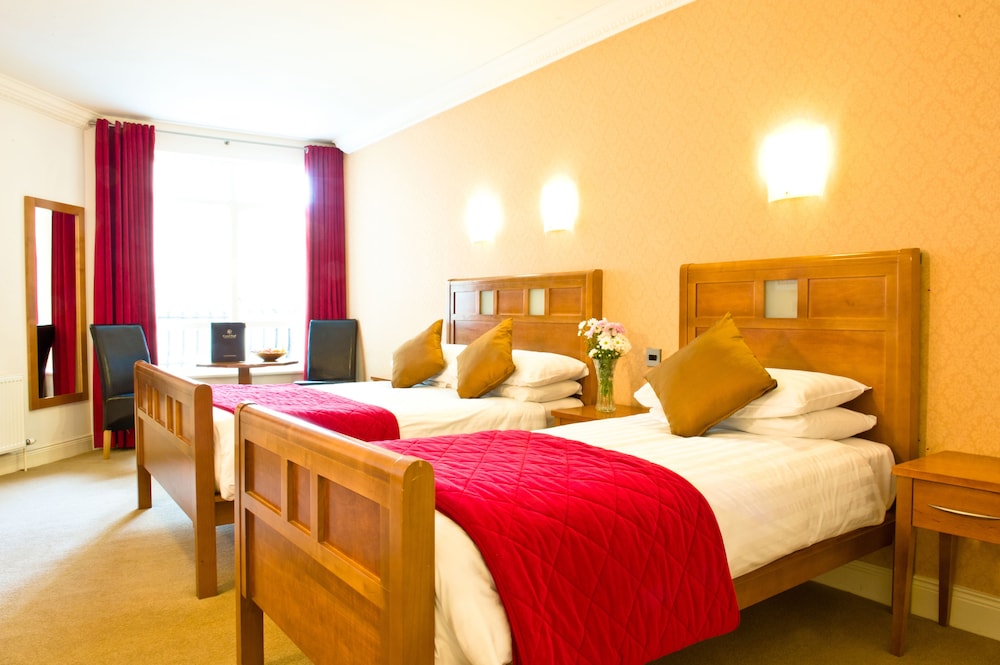 The Central Hotel Donegal 12/64
