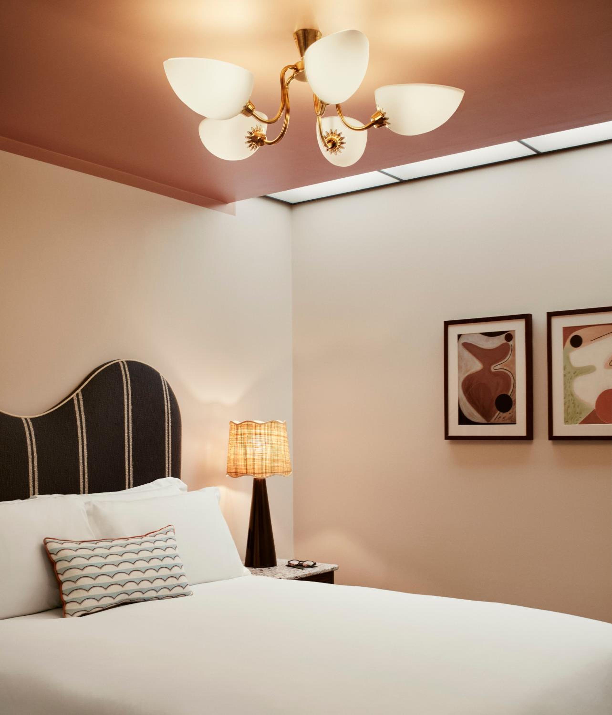 Cozy, Double Bed, No Window
