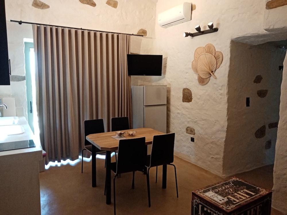 Afentiko Pigadi 32/50