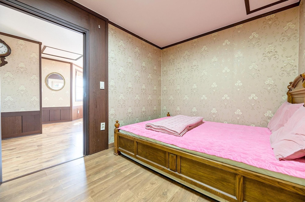 Ganghwa Western Beach Pension 14/50