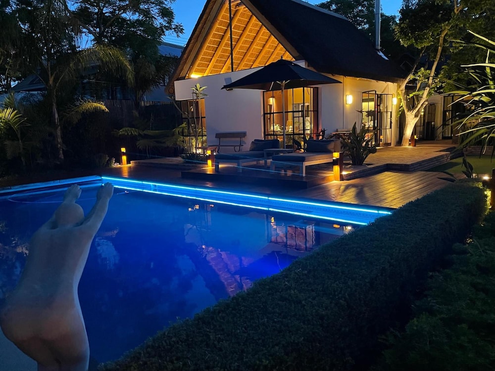 Garden Retreat 36/39