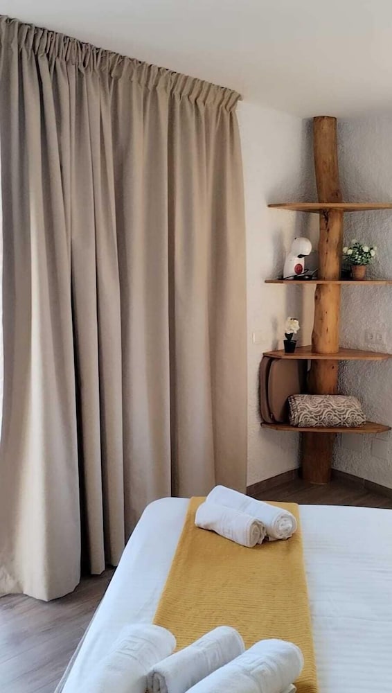 Hotel Rural Los Caracoles 25/72
