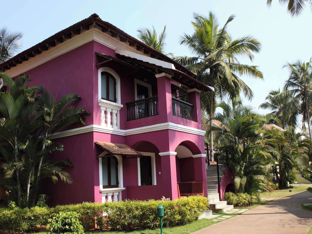 Mercure Goa Devaaya Resort 3/49