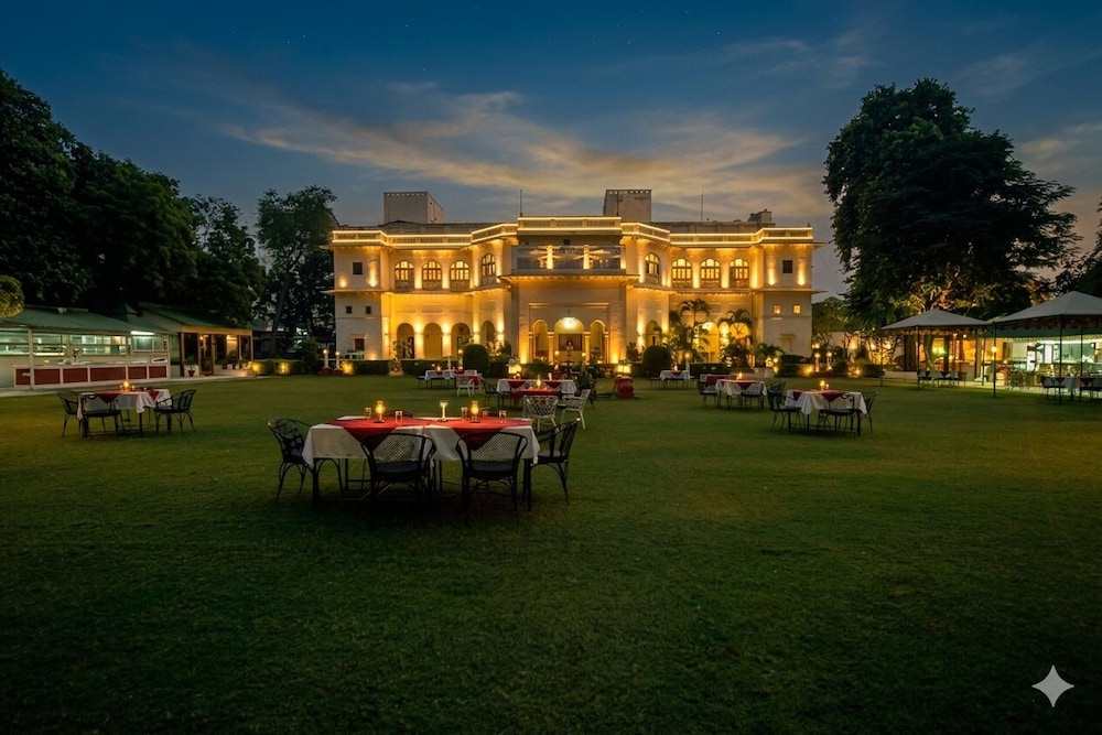 HARI MAHAL PALACE 2/40