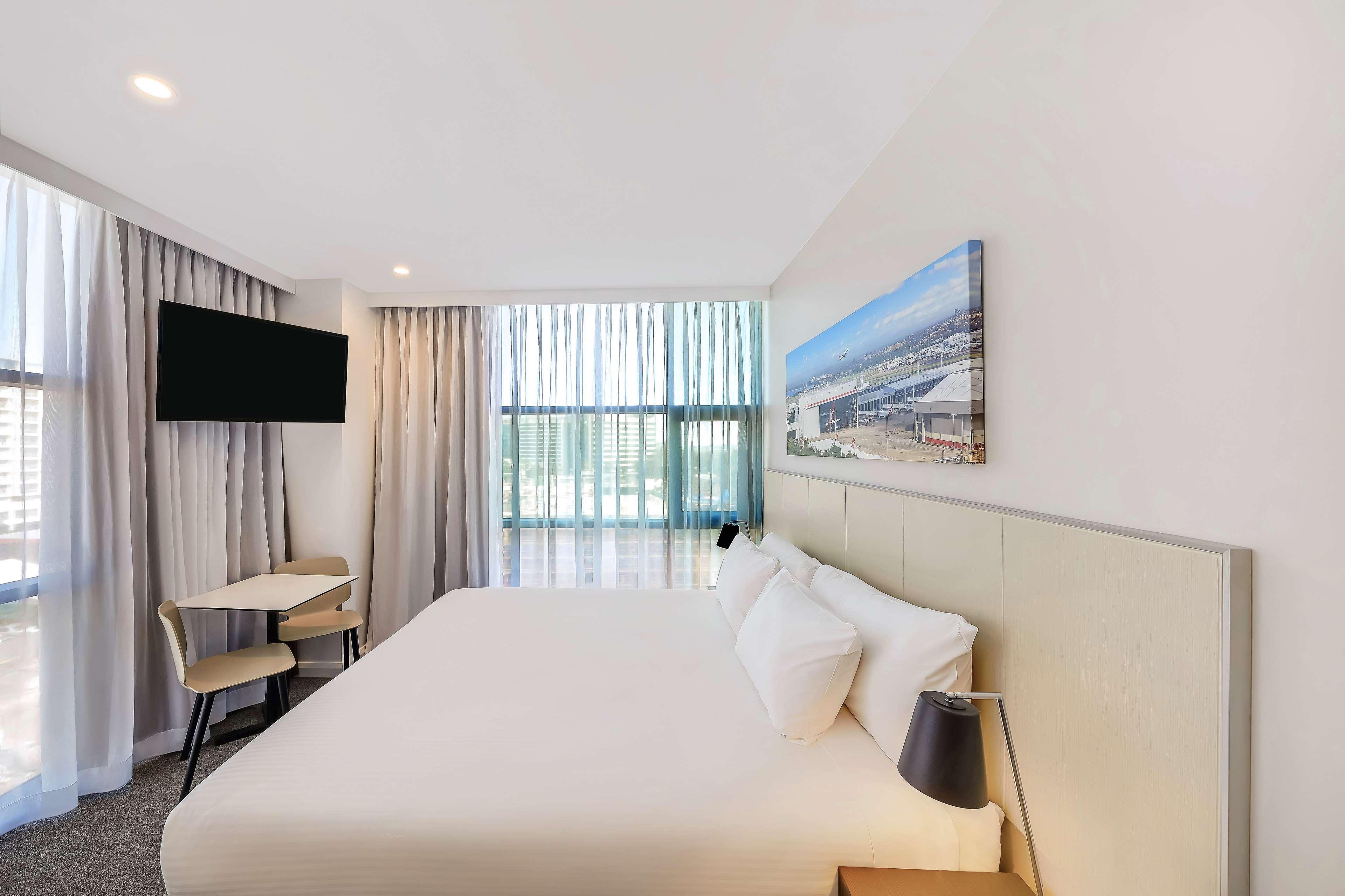 Room at Travelodge Hotel Sydney Airport, SYDNEY