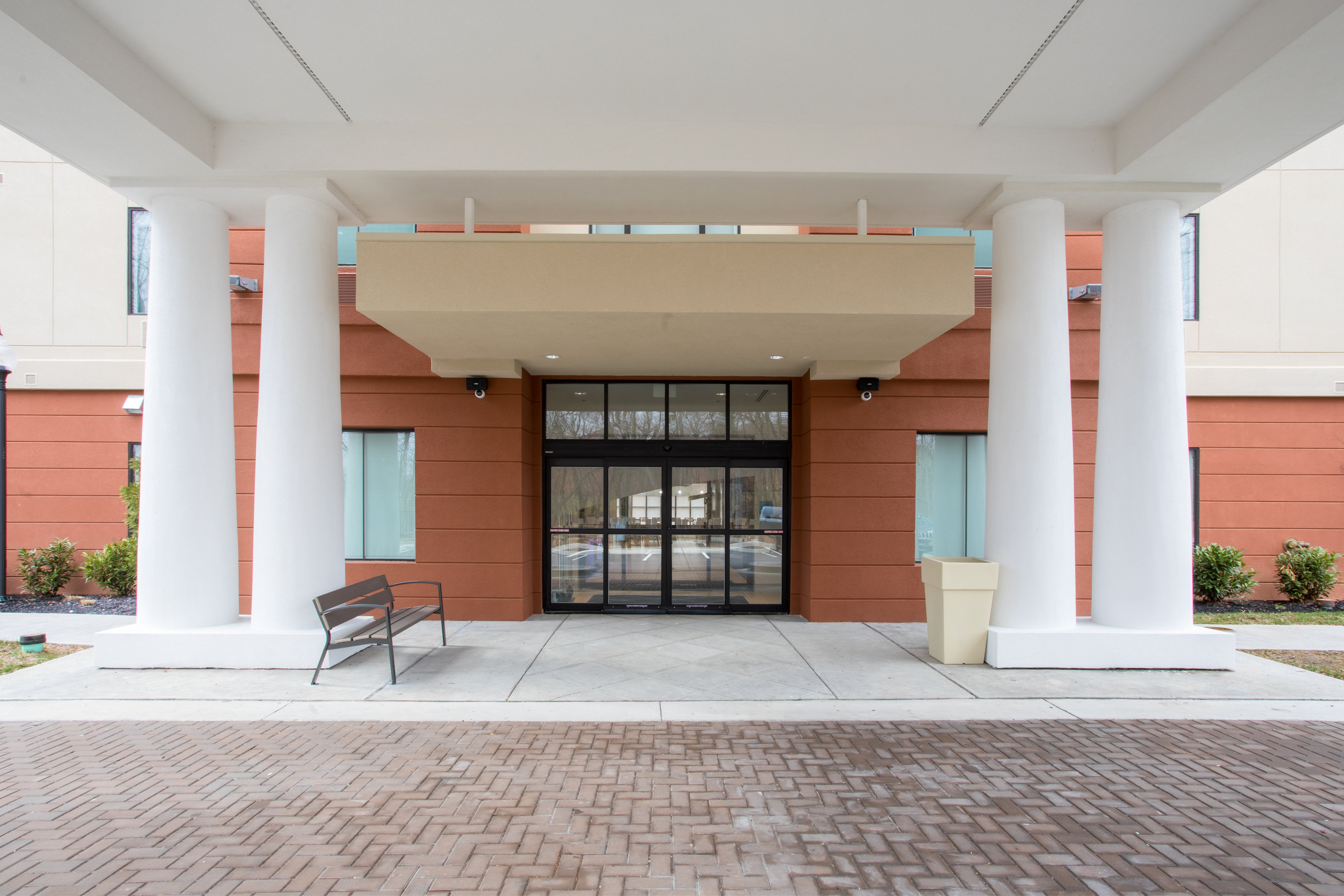 Holiday Inn Express Suites Owings Mills Baltimore Area 51/53
