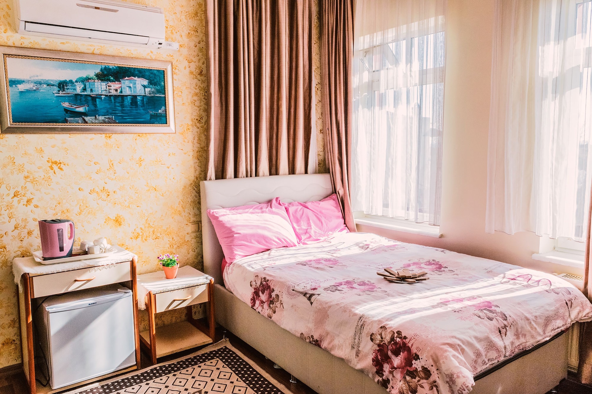 غرفة ديلوكس ثلاثية بسرير مزدوج وسرير فردي بإطلالة على البحر، Sur Hotel 4/10