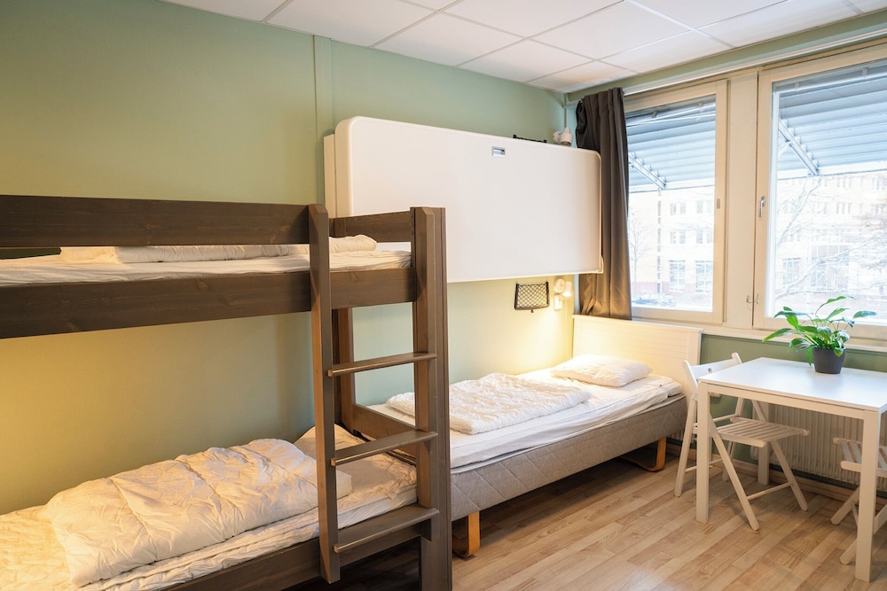 Room, 6 Beds, Twin Beds, Bunk Bed, 2 Trundle Beds, Shared Bathroom