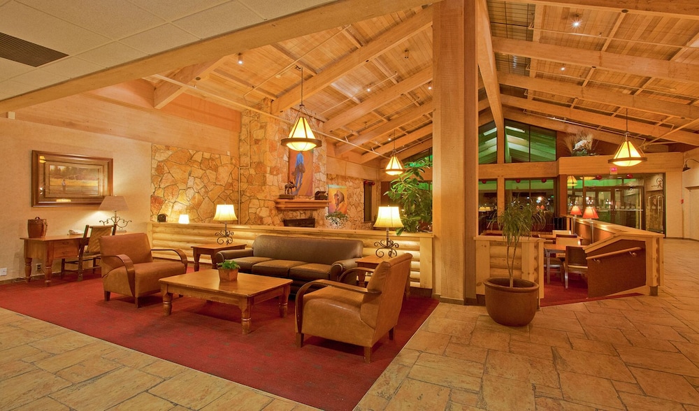 Field & Stream Lodge Bozeman 31/53
