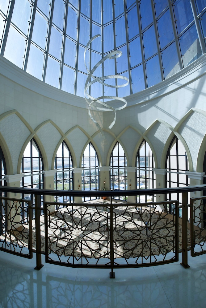 Bab Al Qasr Residence 44/74