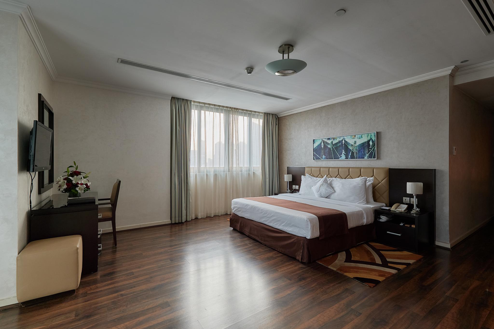 Three Bedroom Premiere
