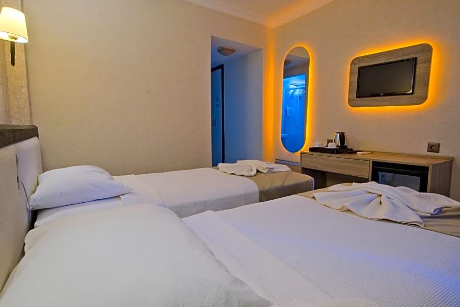 Moni Hotel 22/45