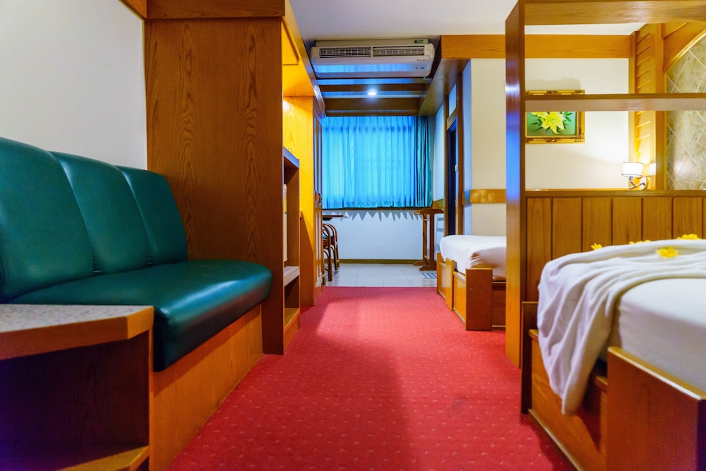 Siri Hotel 49/70