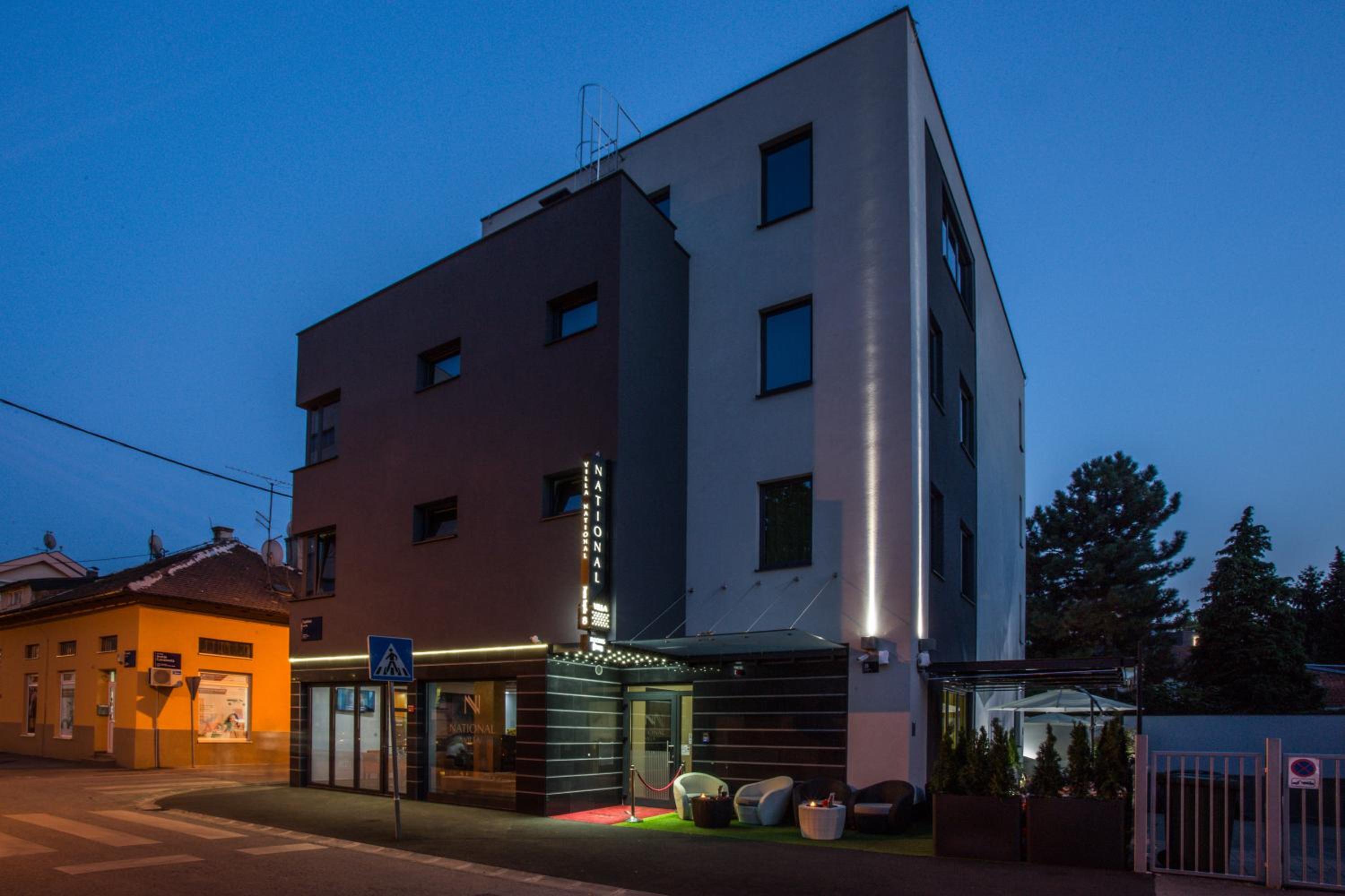 Hotel National 2/50