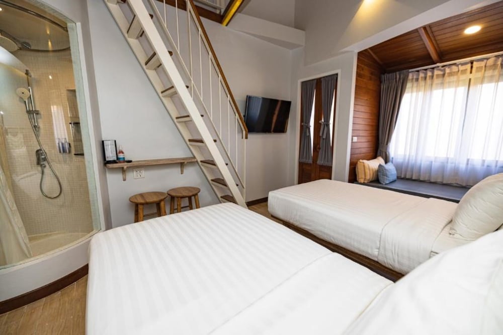 Pastell Old Town Chiang Mai Sha Extra Plus 16/50