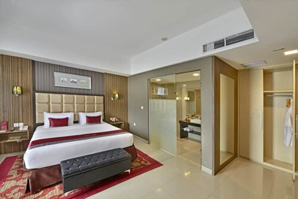 Travello Hotel Bandung 17/60
