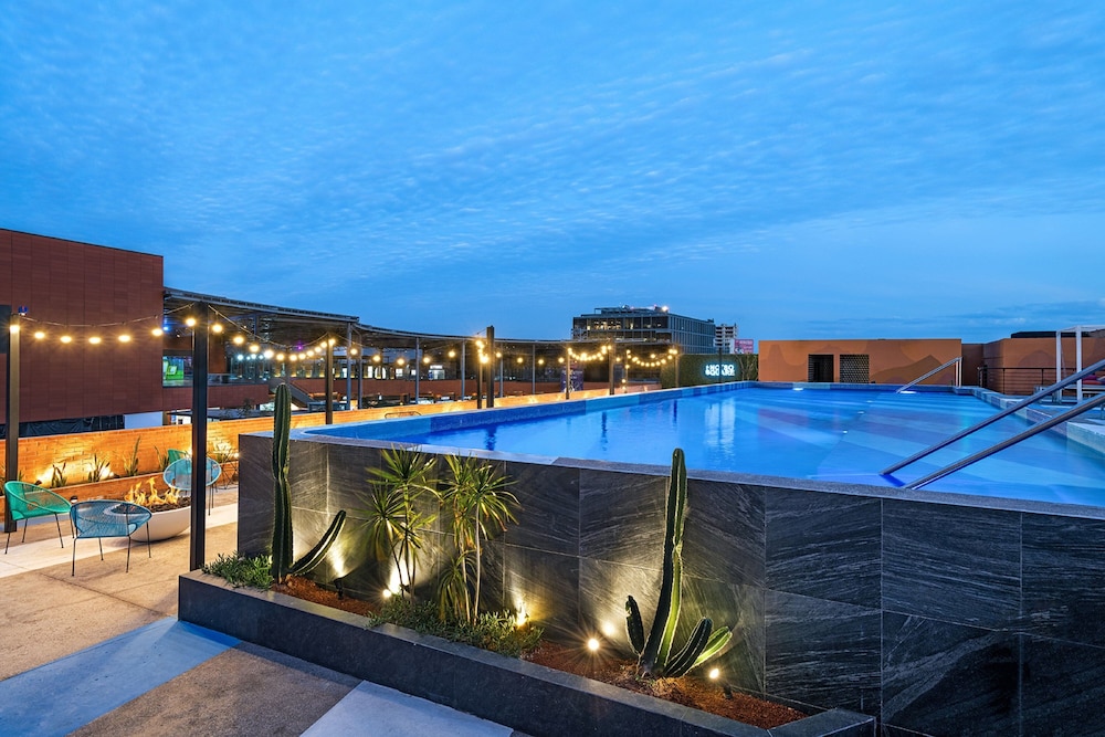 Aloft Guadalajara Sur 25/50