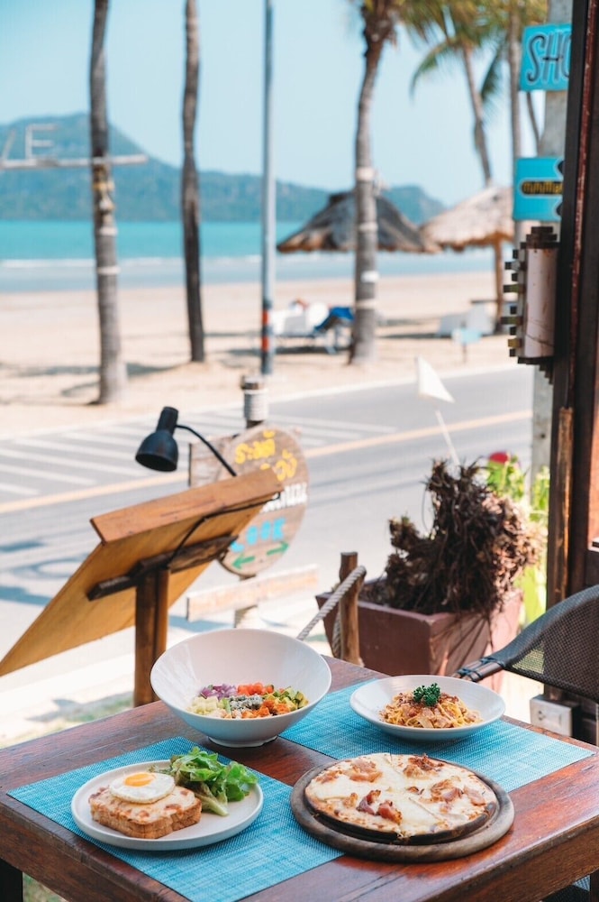 Dolphin Bay Resort 53/69