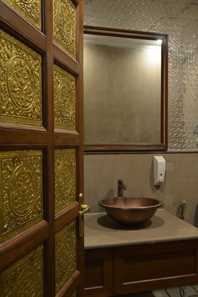 Haveli Dharampura 47/47