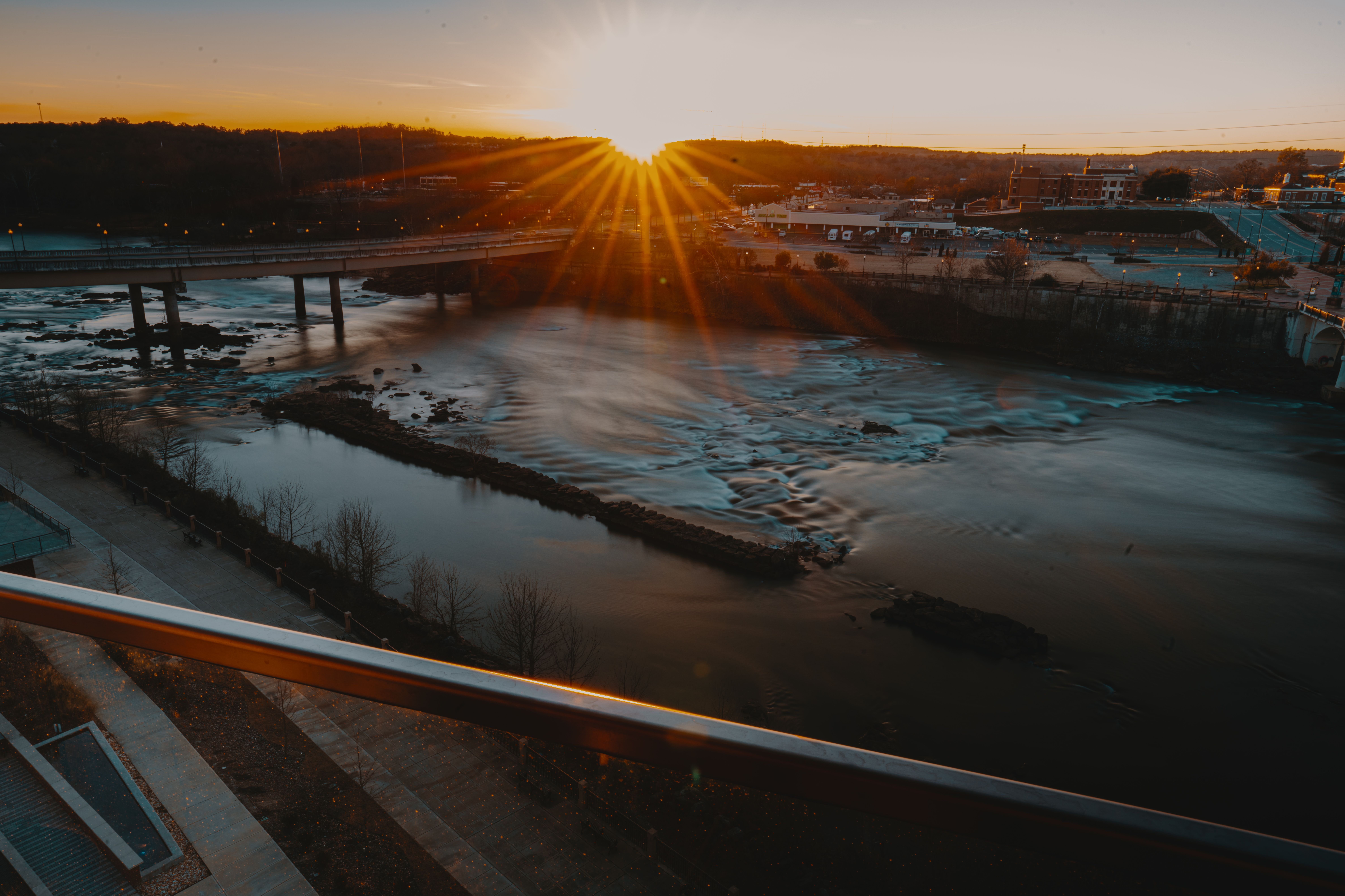 Hotel Indigo Columbus At Riverfront Place 67/68