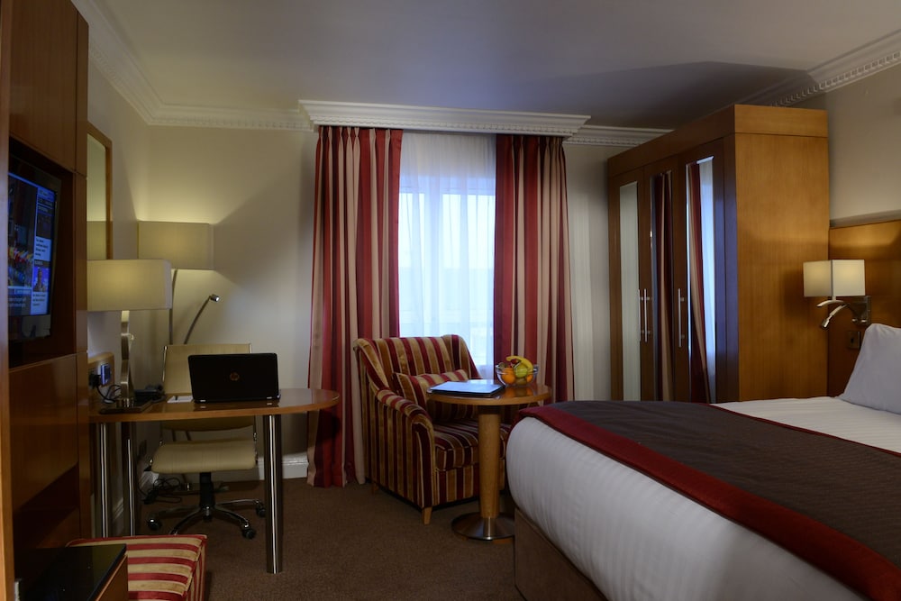 Clanree Hotel 11/44