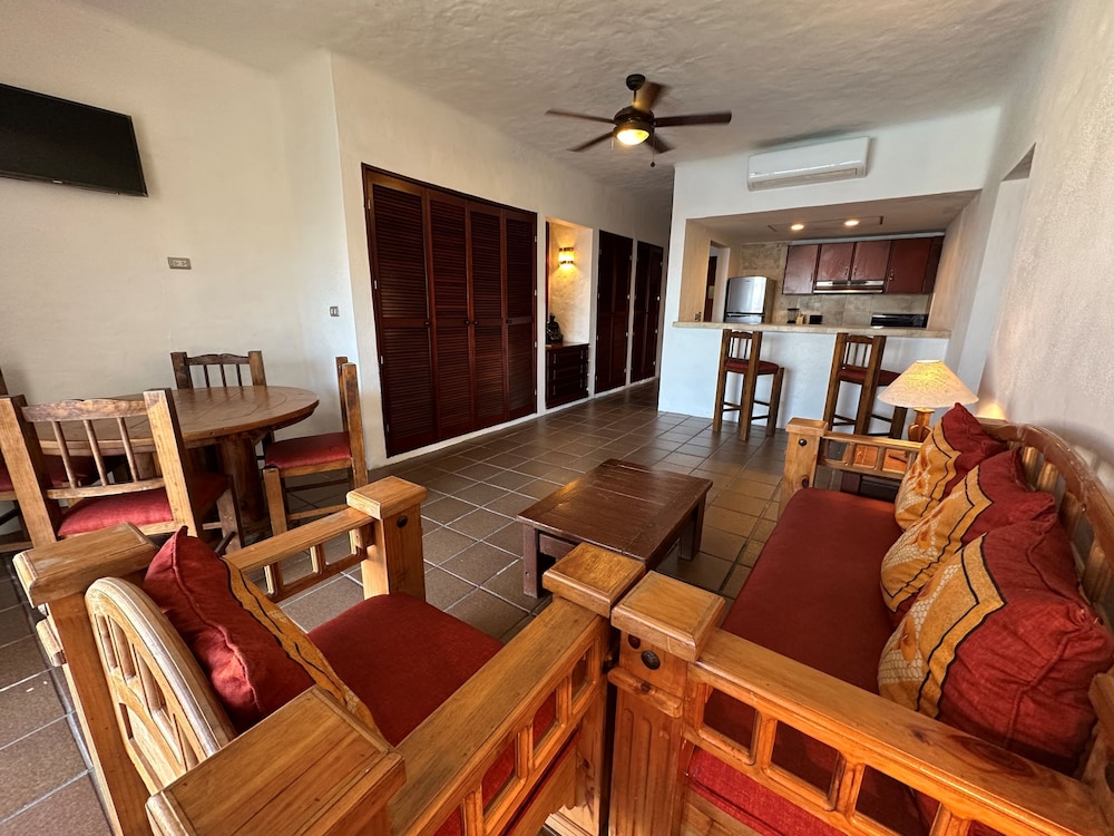 Quijote Inn Hotel 48/67