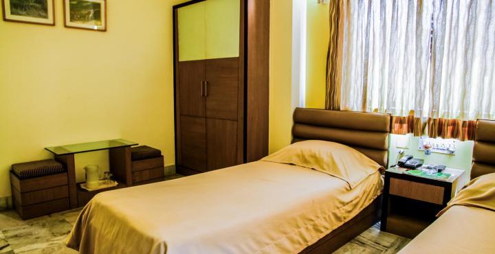 HOTEL TIGER INN(TAGORE PARK, EM BYPASS) 3/10