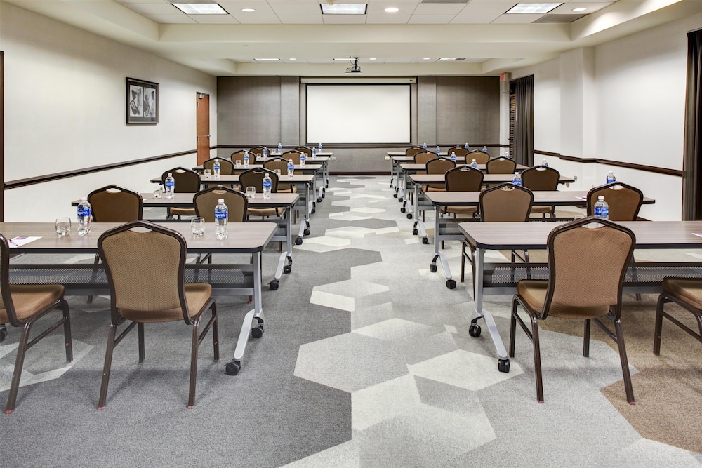 Hyatt Place Detroit/Livonia 57/66