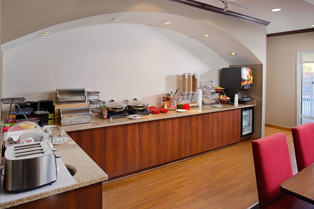 TownePlace Suites by Marriott Fayetteville North/Springdale 20/25