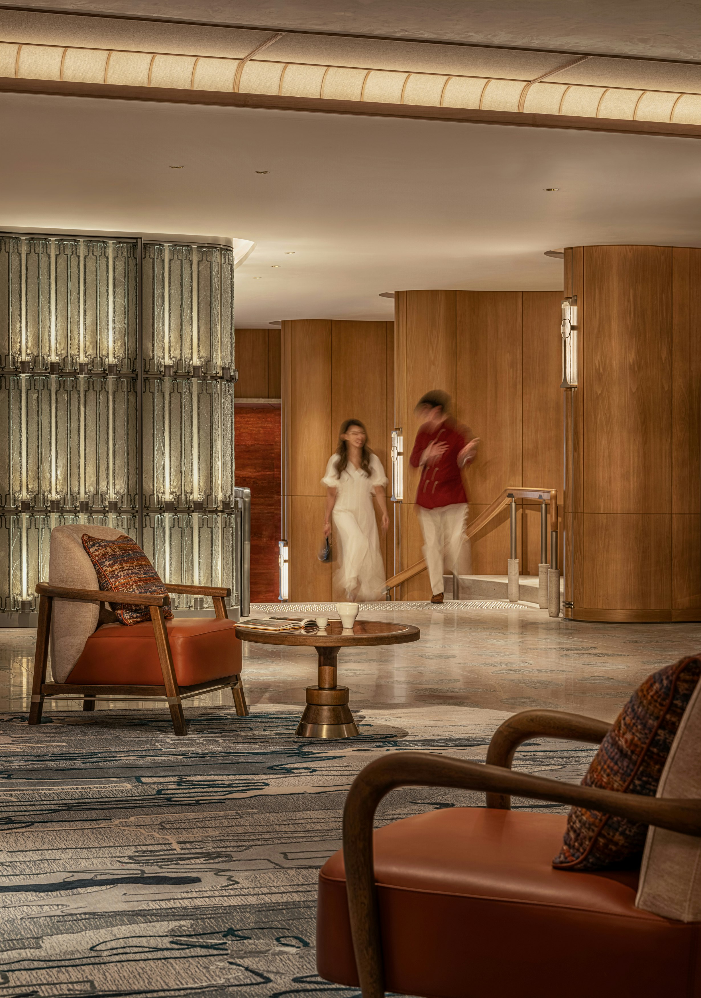 Mandarin Oriental The Landmark, Hong Kong 28/75