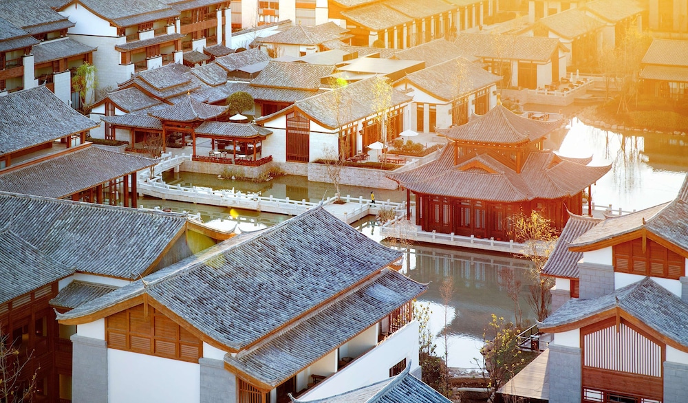 Jinmao Purelax Lijiang, The Unbound Collection By Hyatt 36/70