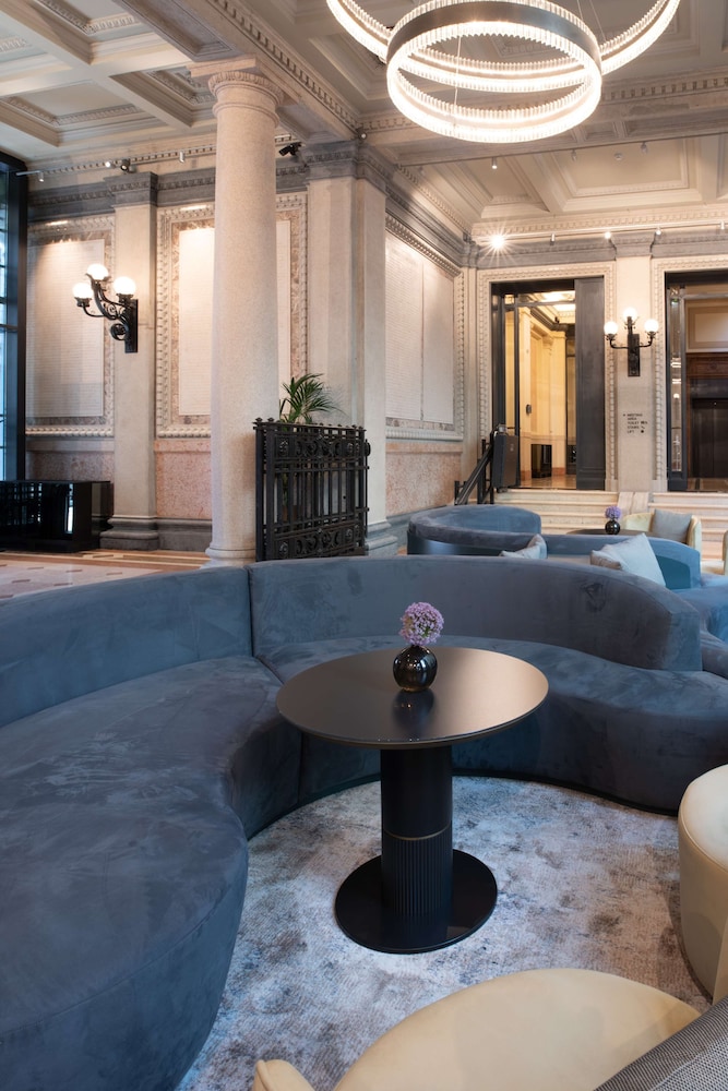 Radisson Collection Hotel, Palazzo Touring Club Milan 48/73