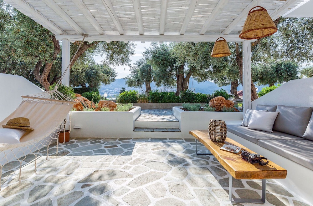 Evlalia Studios & Villas 34/50