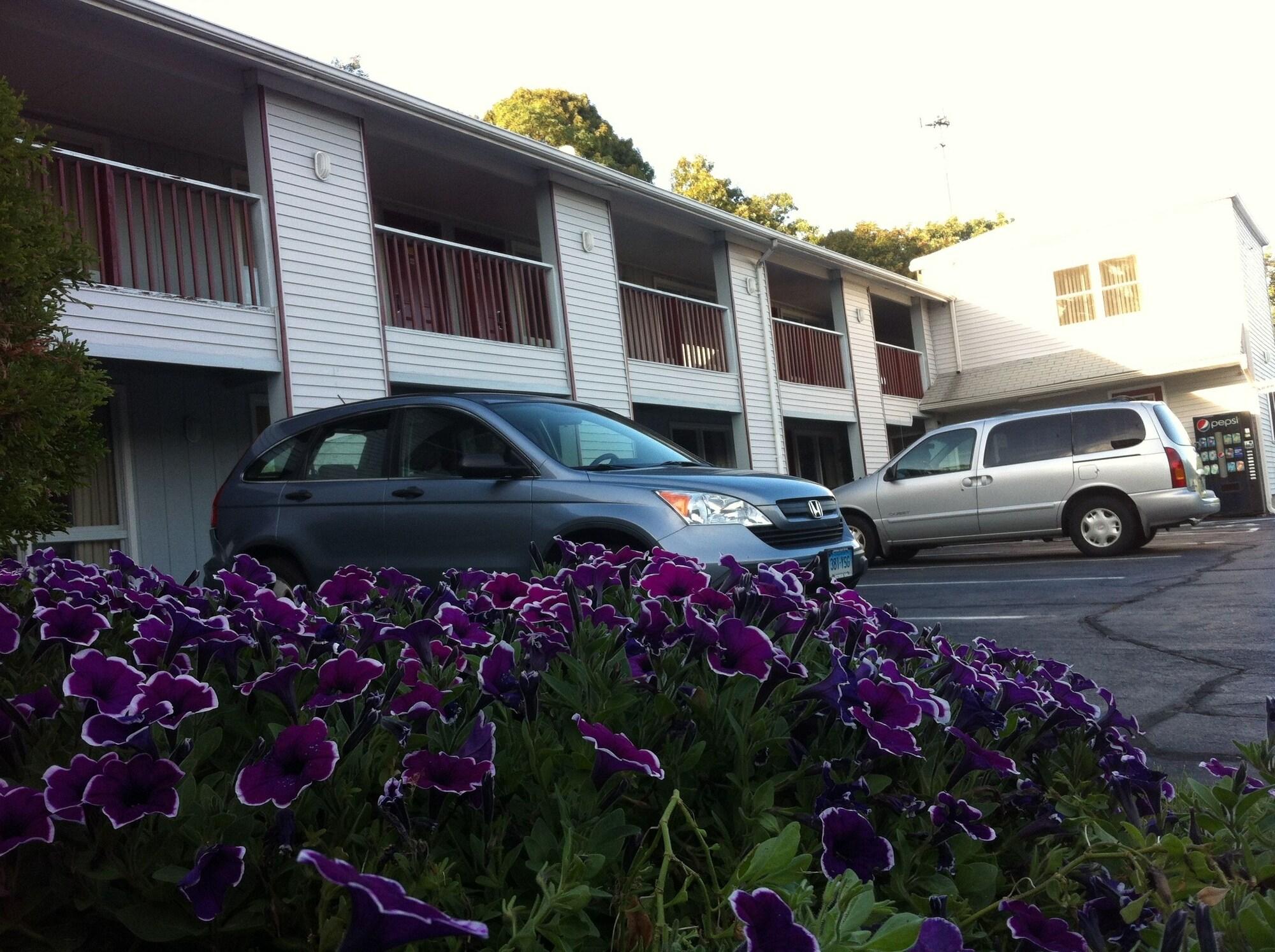 Liberty Inn 4/15