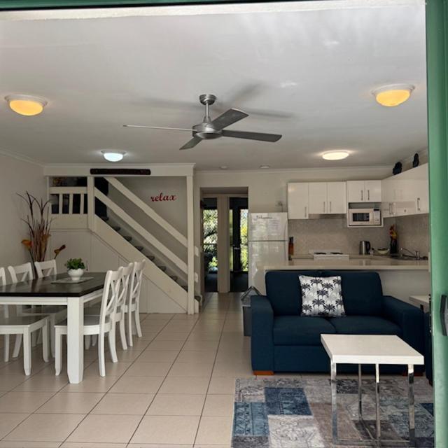 NOOSA KEYS RESORT 12/64