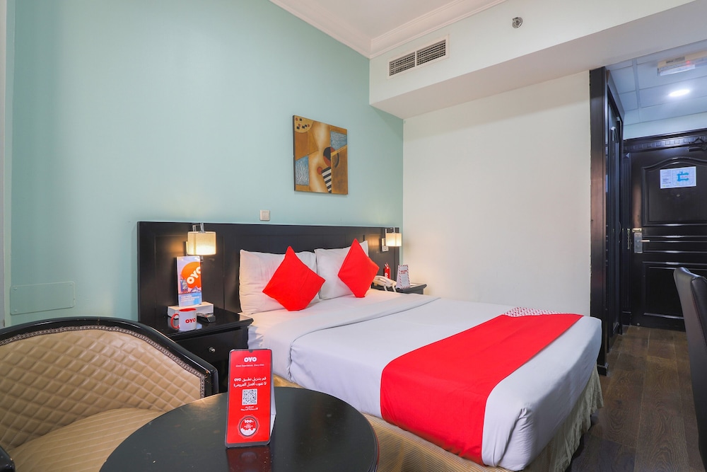 غرفة قياسية بسرير كينج وسرير كوين، Eureka Hotel 3/5