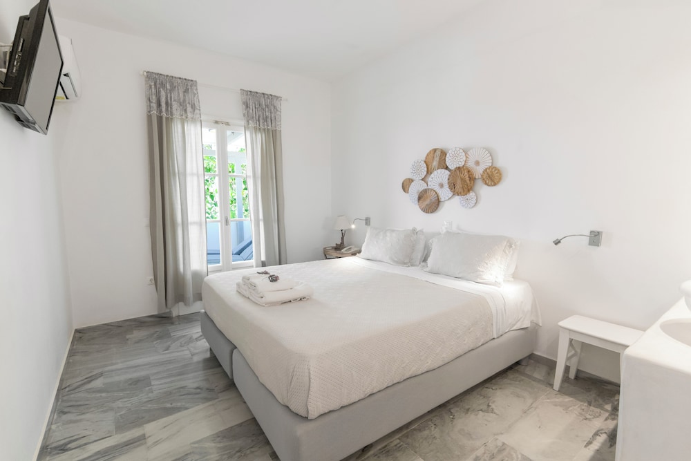 Standard, Twin Beds, Sea View, Balcony, Margarita Studios Ambelas 5/10
