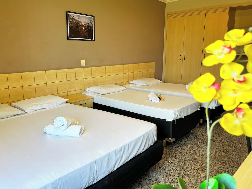 غرفة ديلوكس رباعية بغرفة نوم واحدة لذوي الإعاقة، Diplomat Hotel 7/10