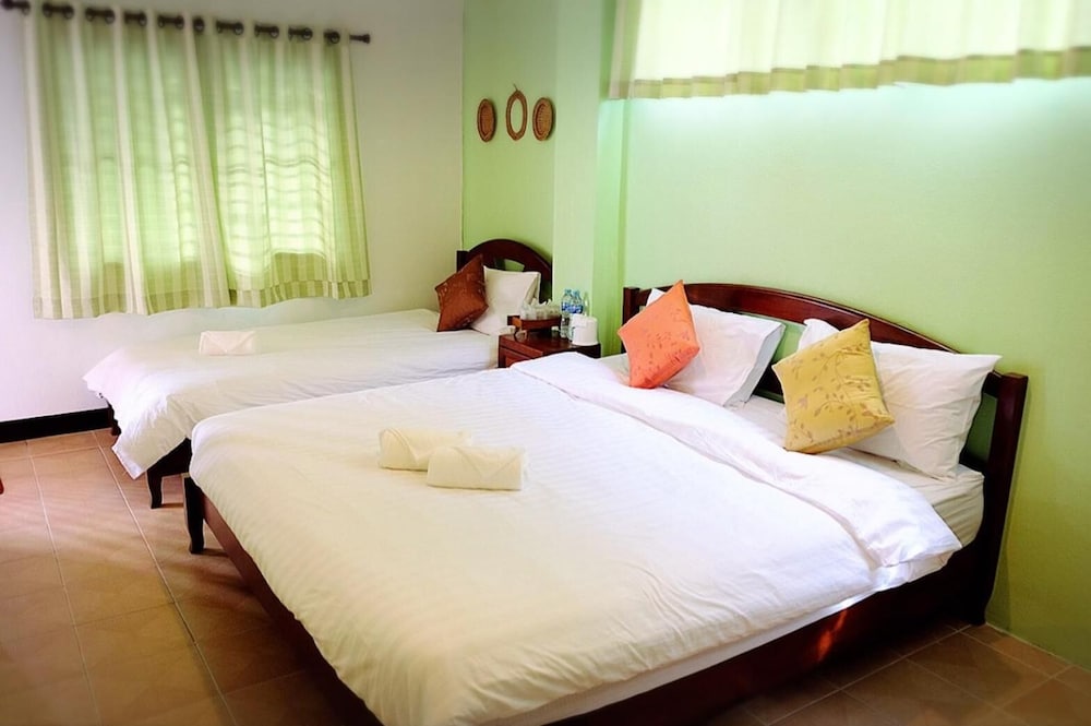 Yen Aura Boutique Hotel 12/28