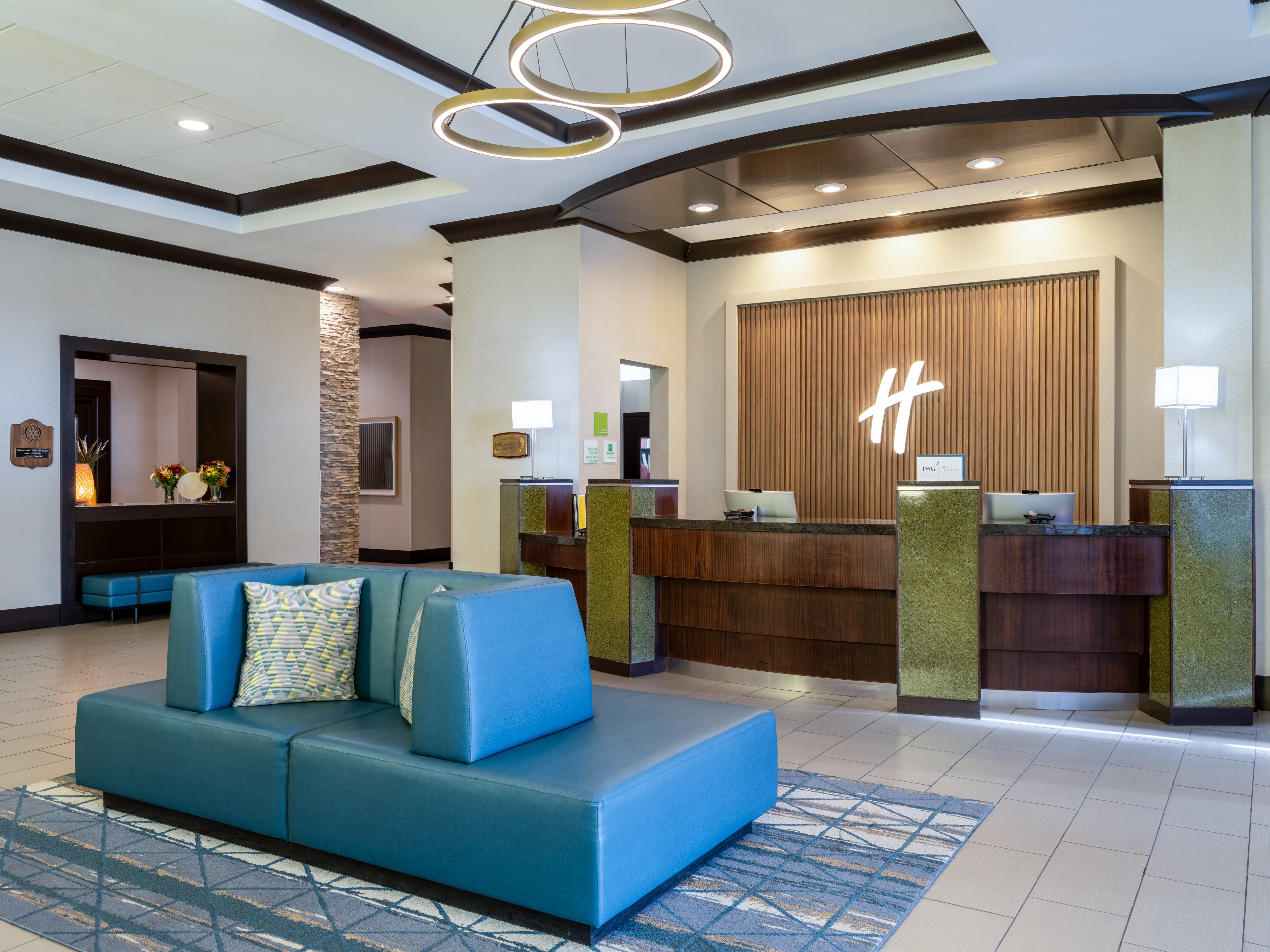 Holiday Inn & Suites Chicago Northwest - Elgin 11/62