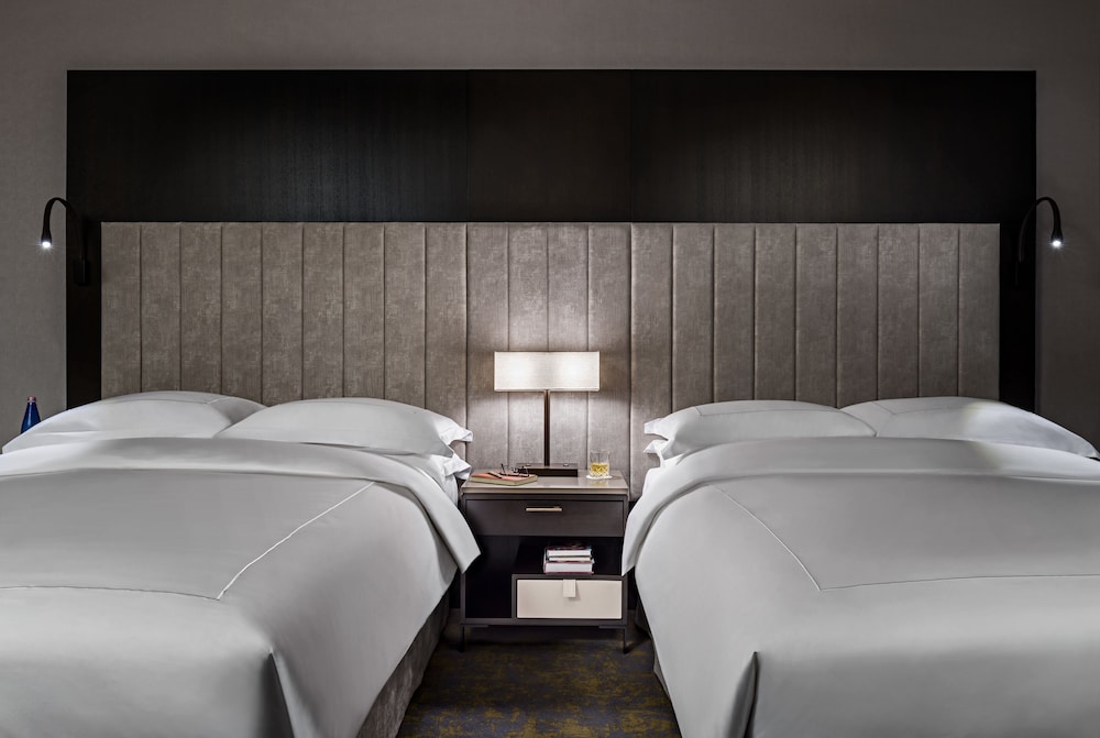 Hotel X Toronto by Library Hotel Collection 18/63