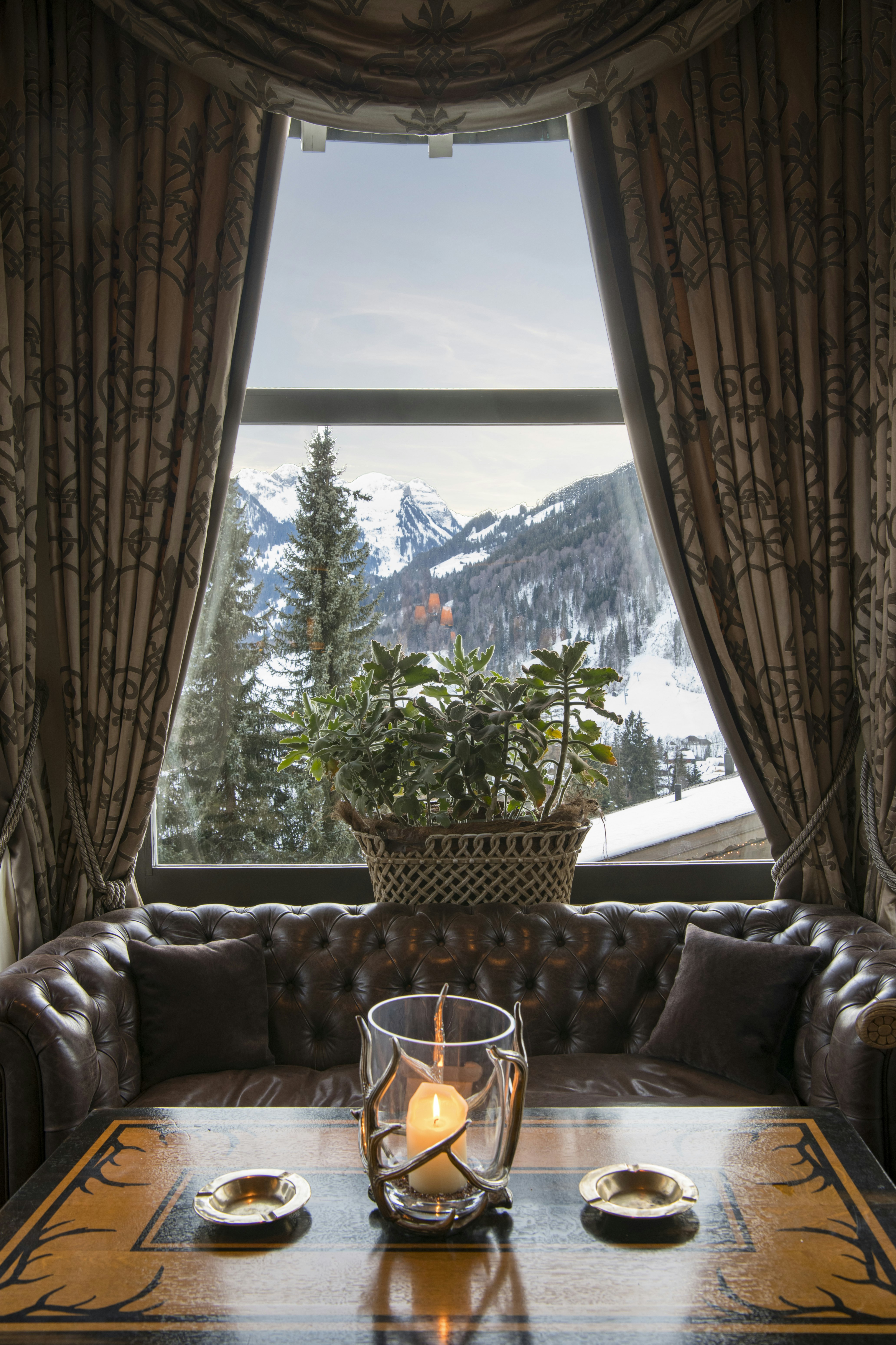 Gstaad Palace 25/50